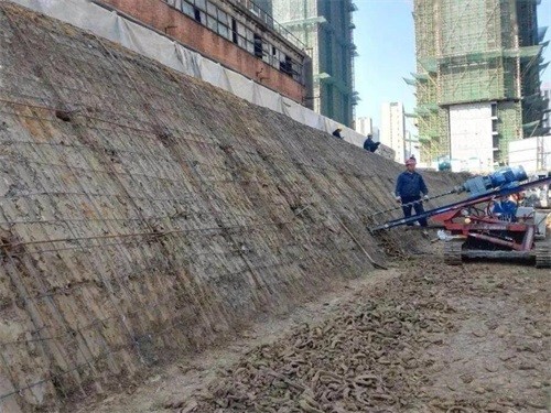 马山建筑边坡支护